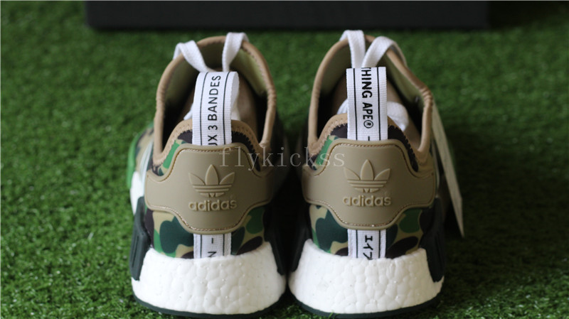 Top BAPE x Adidas NMD BAPE camo R1